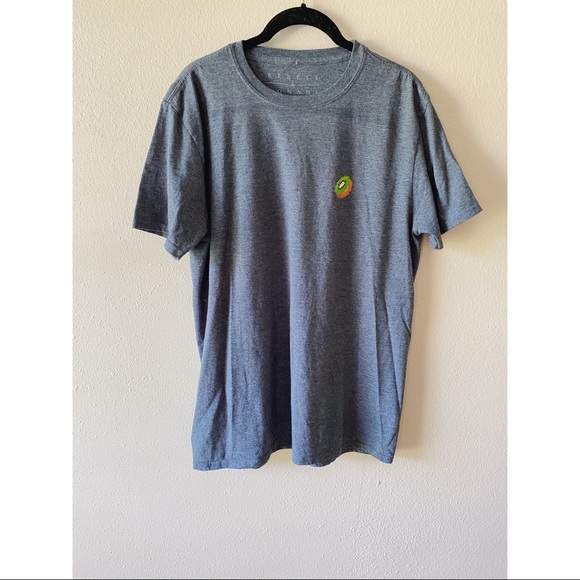 🥝 Pixel - Minimalistic Mens Tee 🥝 - Picture 5 of 6